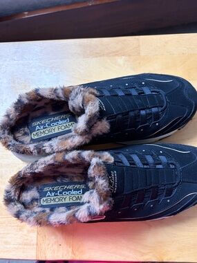 Skechers Women's Black Slip-On Sneakers with Faux Fur Leopard Trim